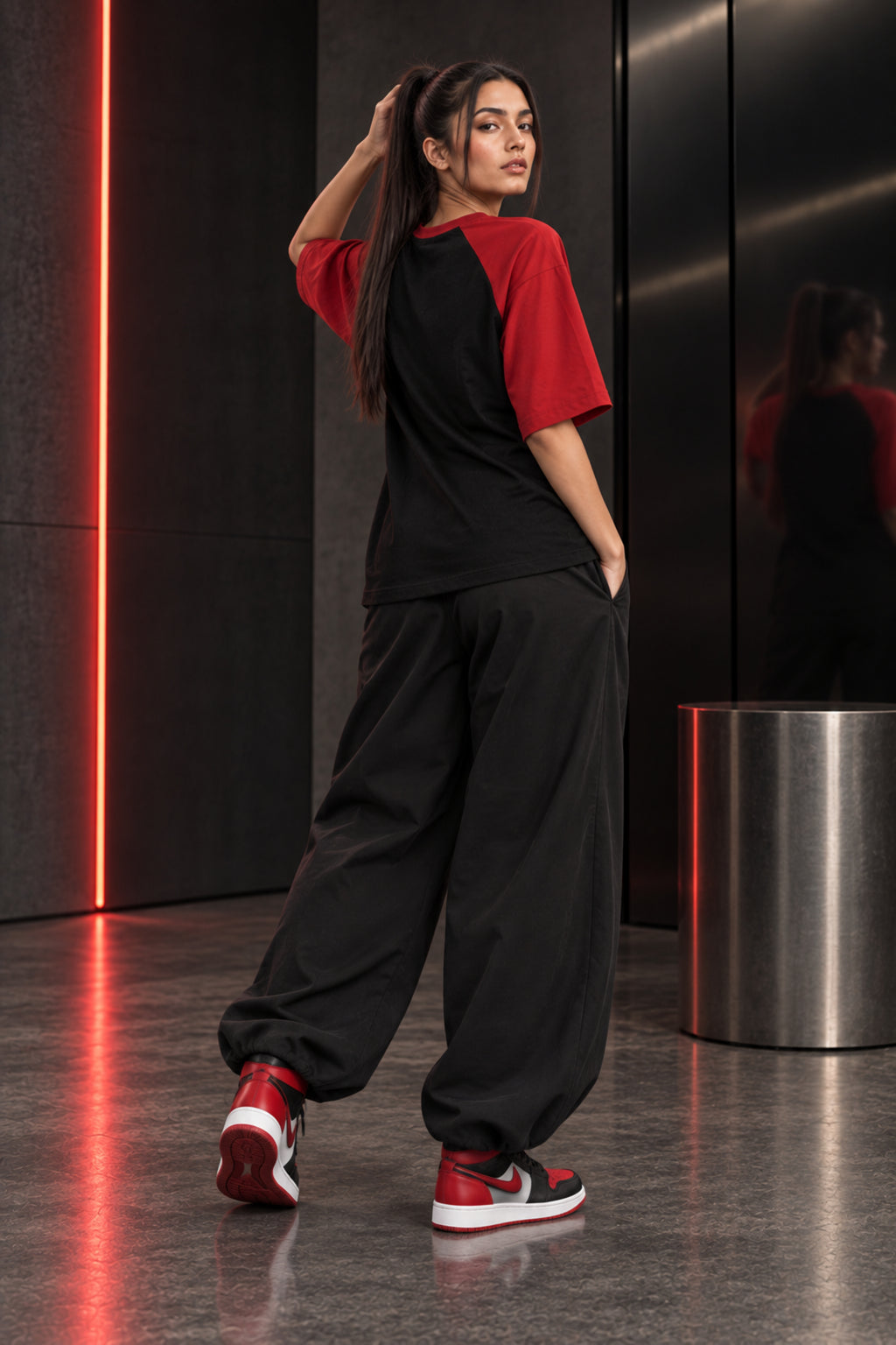Black & Red - Drop Shoulder T-Shirt