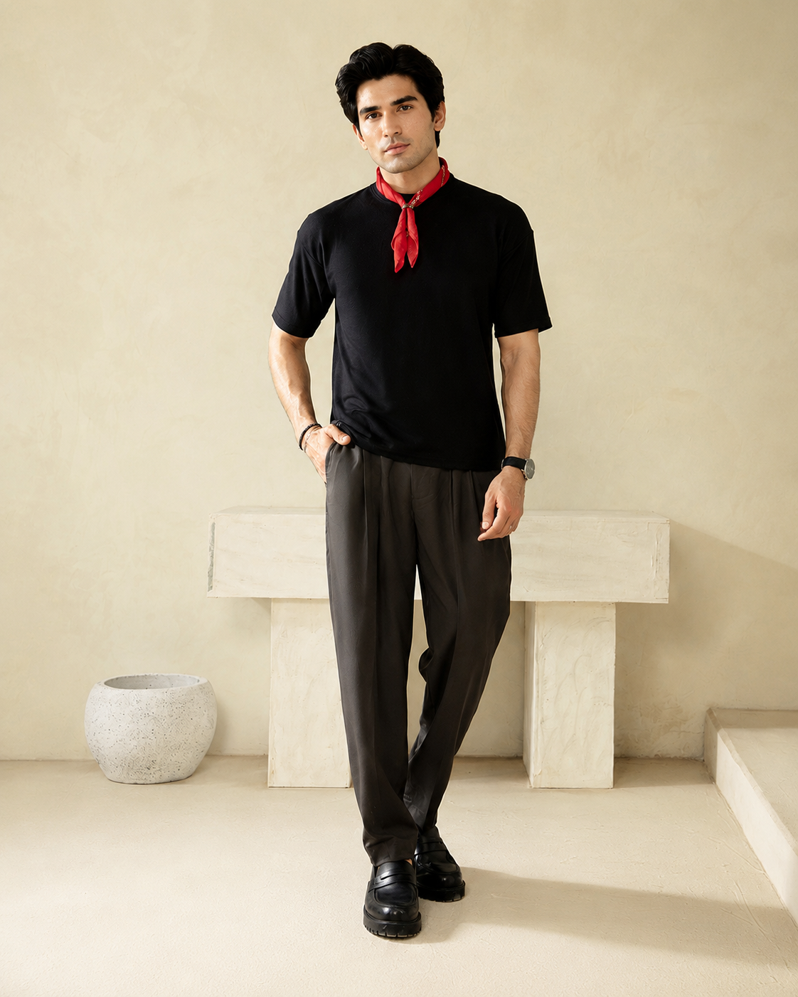 VALTRO BASIC BLACK T-SHIRT