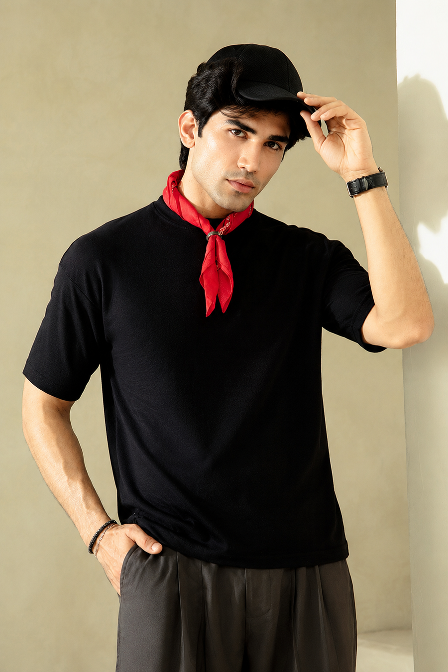VALTRO BASIC BLACK T-SHIRT